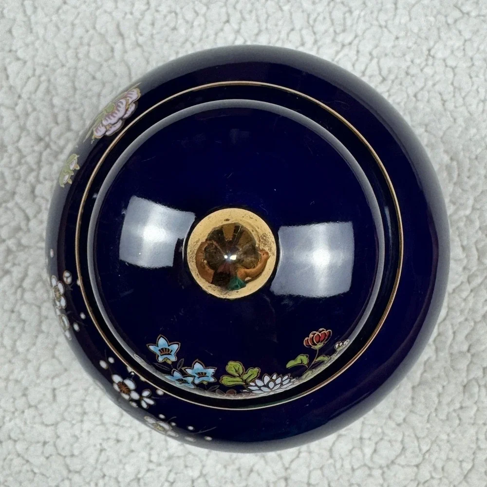 Vintage Cobalt Blue Porcelain Ginger Jar Floral‎ Peony Gold Trim Made in Japan